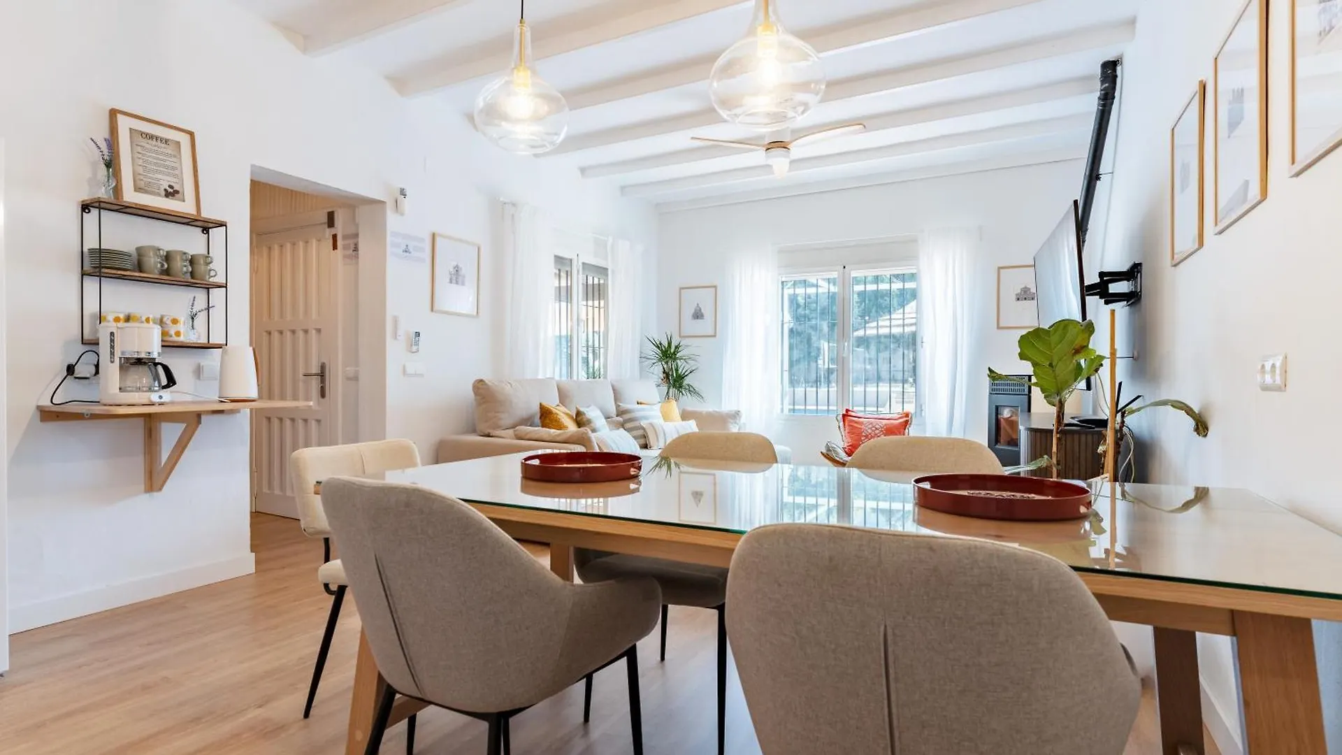 Villa Tranquila El Retiro マラガ スペイン