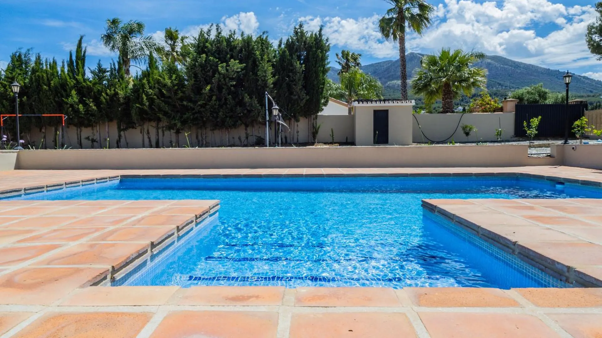 Villa Tranquila El Retiro Malaga 0*,